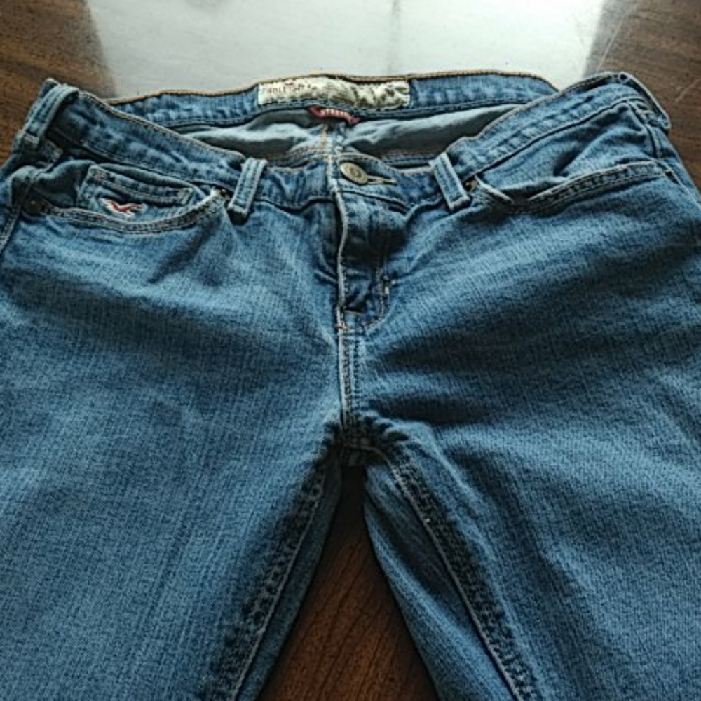 Hollister stretch 3s